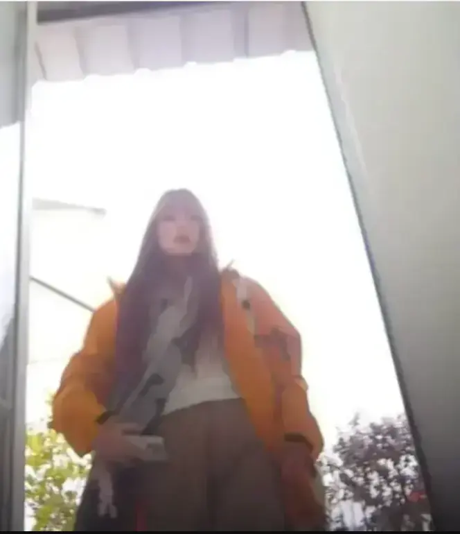 成都奶茶店黄色冲锋衣木木厕所被偷拍事件完整版-4K无删减资源下载-深度还原事件始末全程记录